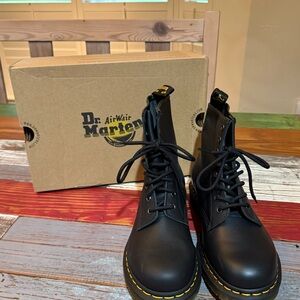 Dr. Martens 1460 "The Original"